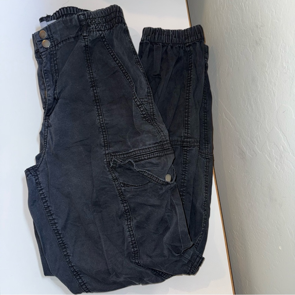 Garage Women’s Black Cargo Pants